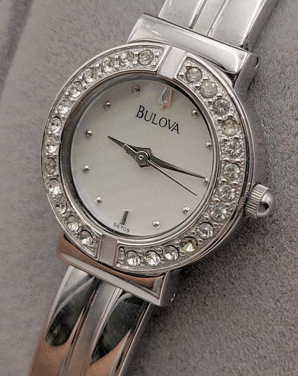 Bulova C899175 Woman Watch Quartz Silver Wristwatch Vtg